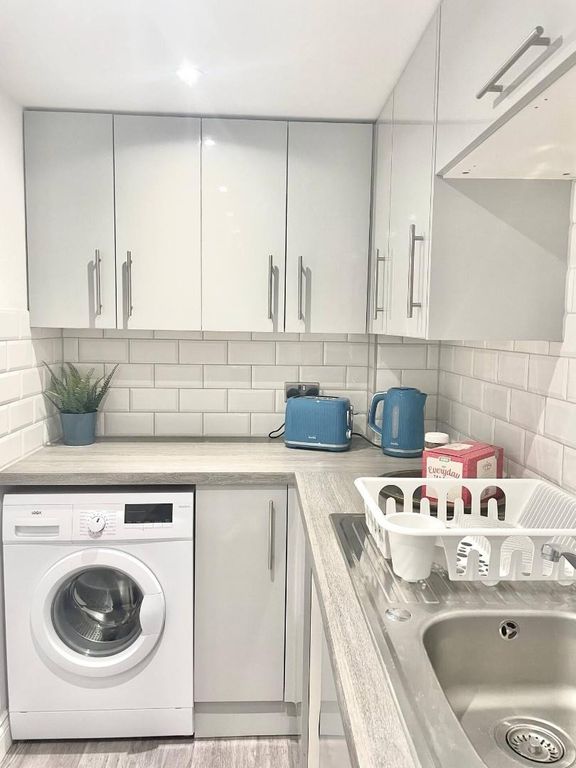 Property photo 3 of 9 4632813