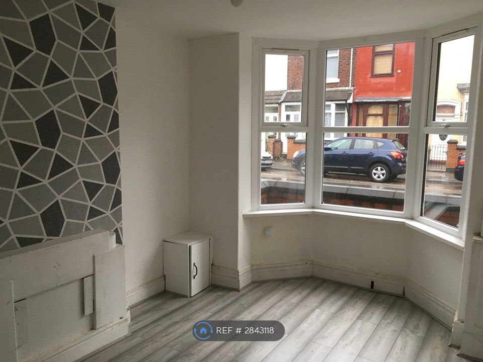 Property photo 3 of 12