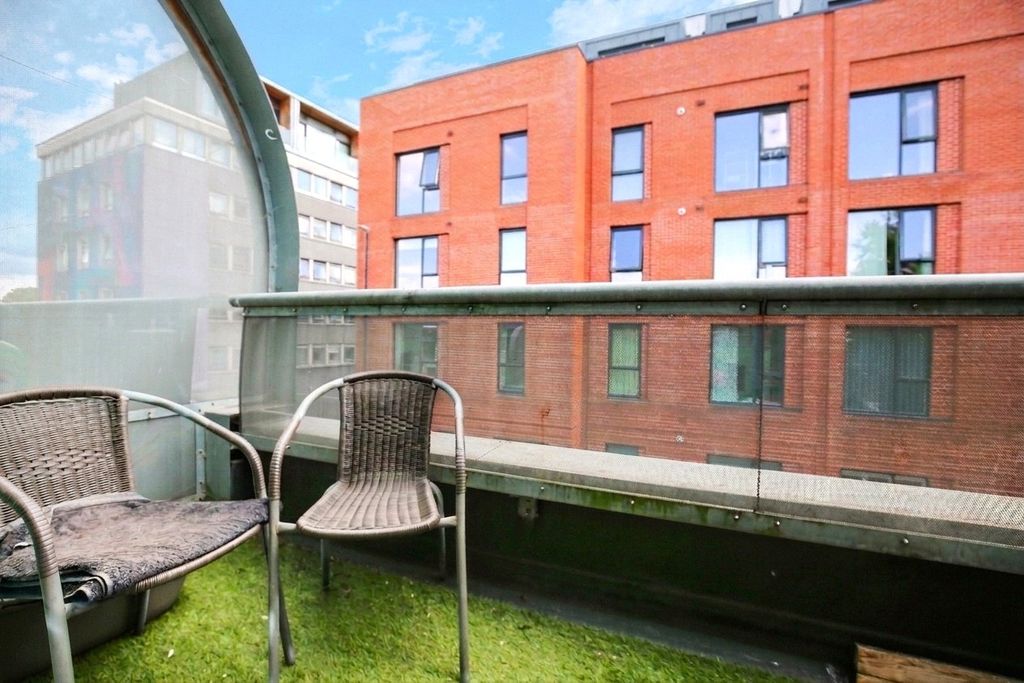 Property photo 2 of 12 Picture No. 22