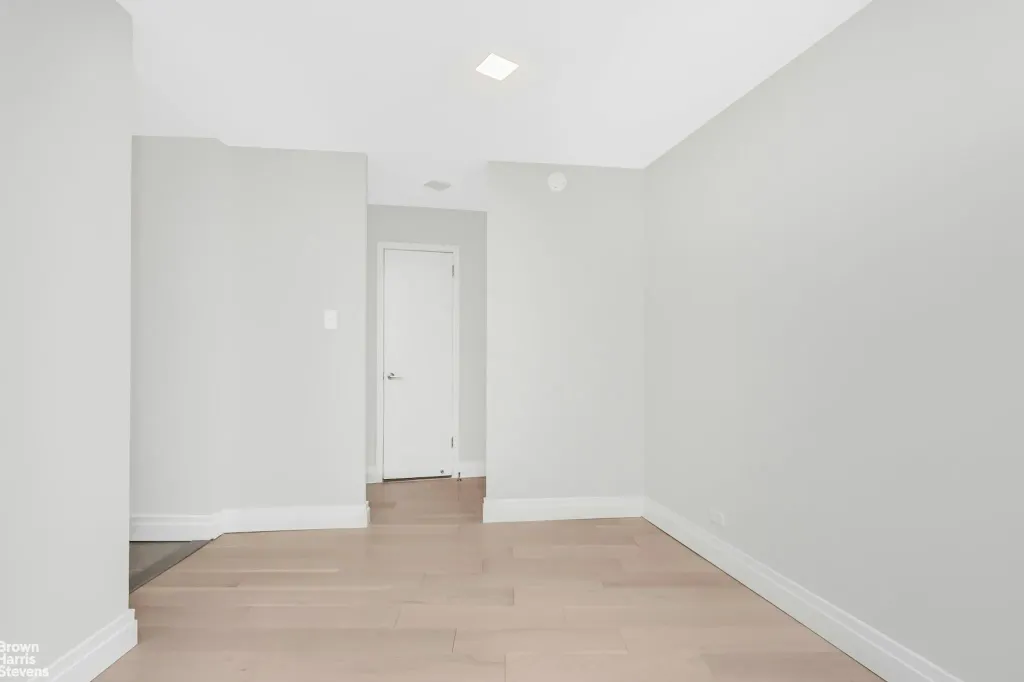 Property photo 3 of 8 <Alttext/>