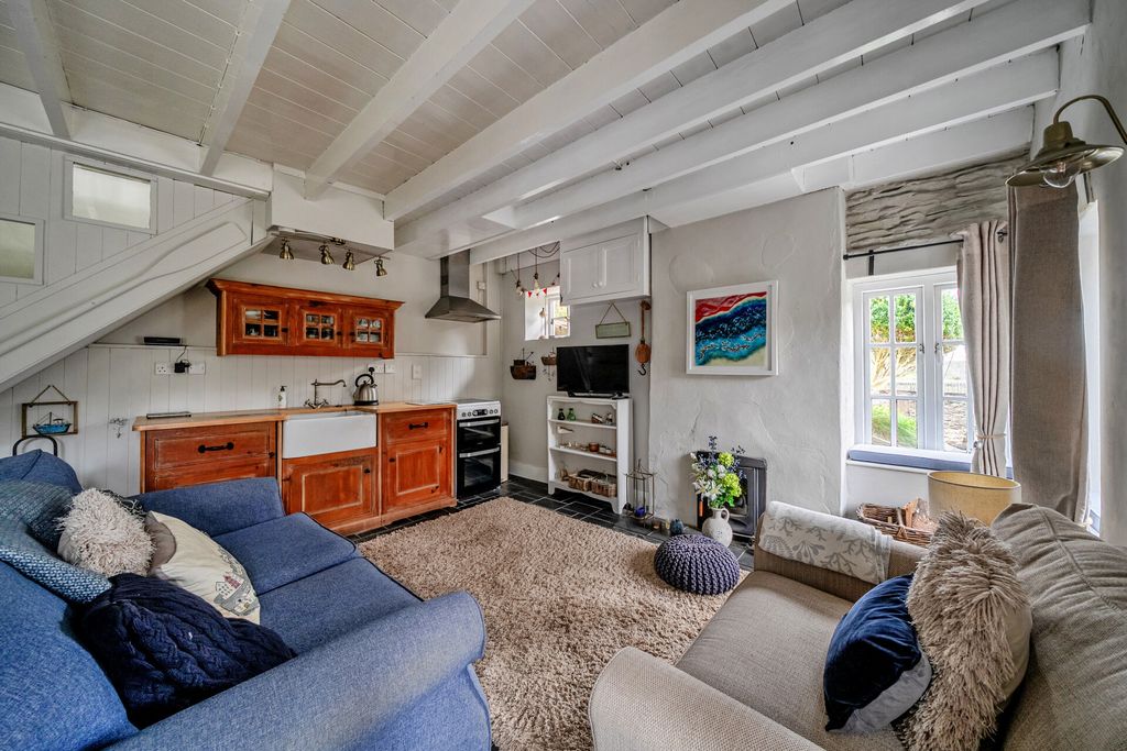 Property photo 3 of 9 1522301-8-1A0B5A8...