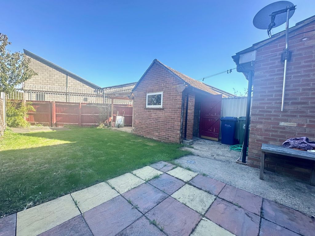 Property photo 1 of 8 View