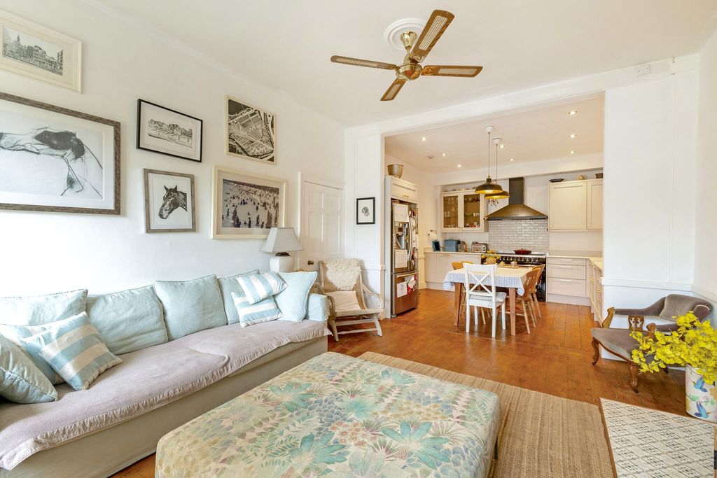 Additional image 4 of 3 bed flat for saleGrosvenor Place, Bath BA1
