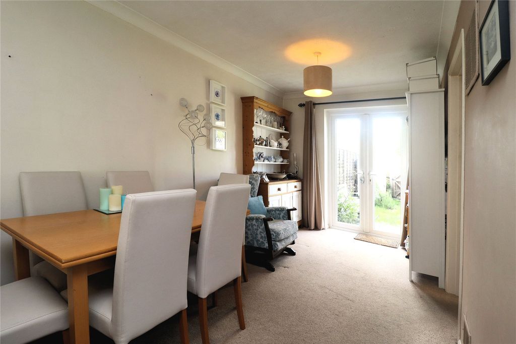 Property photo 3 of 12 Picture No. 02