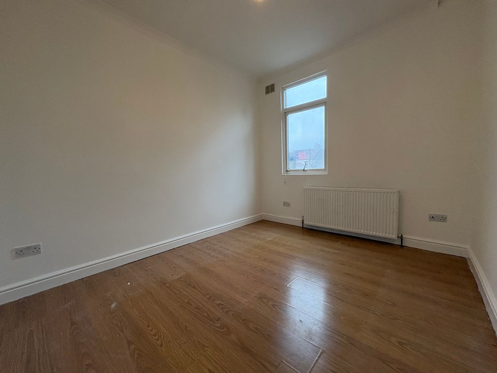 Property photo 3 of 11 Img_1780