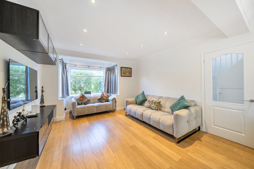 Property photo 2 of 20 1499880 (19).Jpg