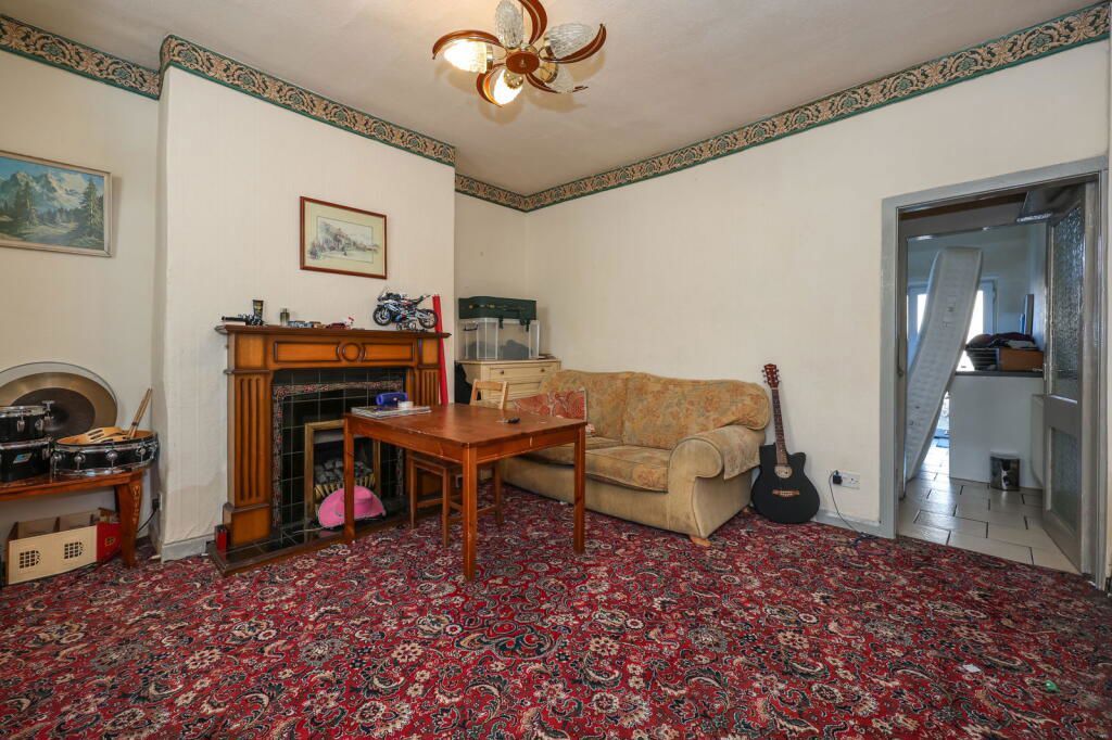 Property photo 2 of 9