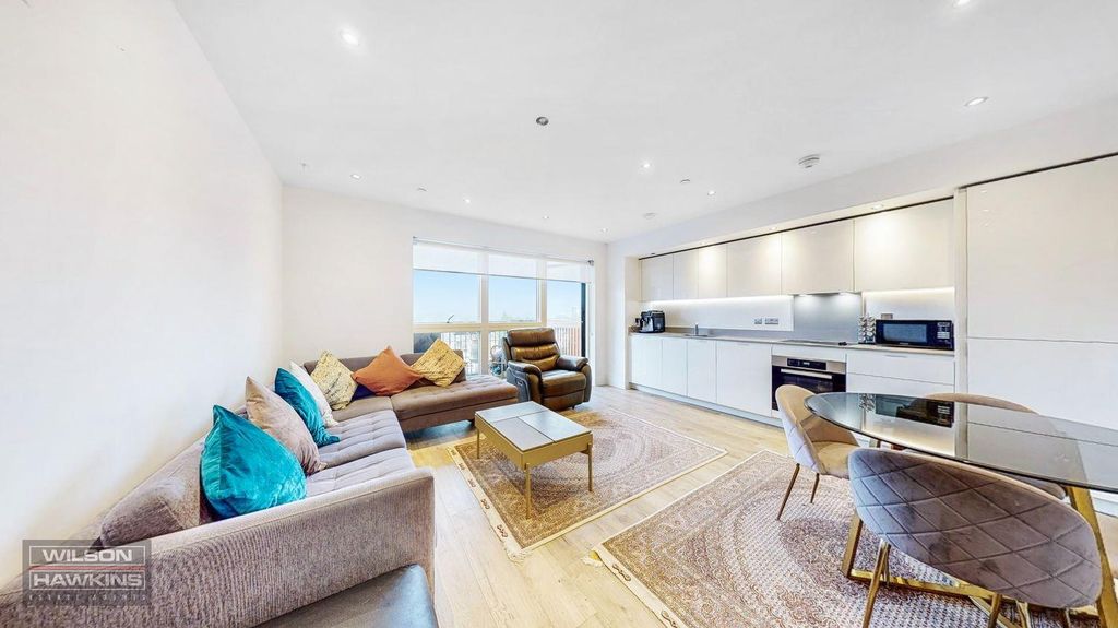 Property photo 3 of 13 65 Masters Court, Lyon Road - Wft3Powhqbmasv2Sn0Ql