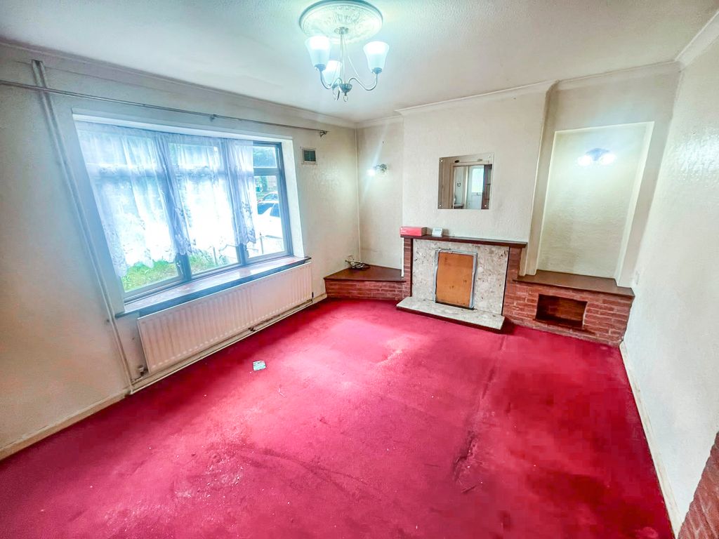 Property photo 3 of 7