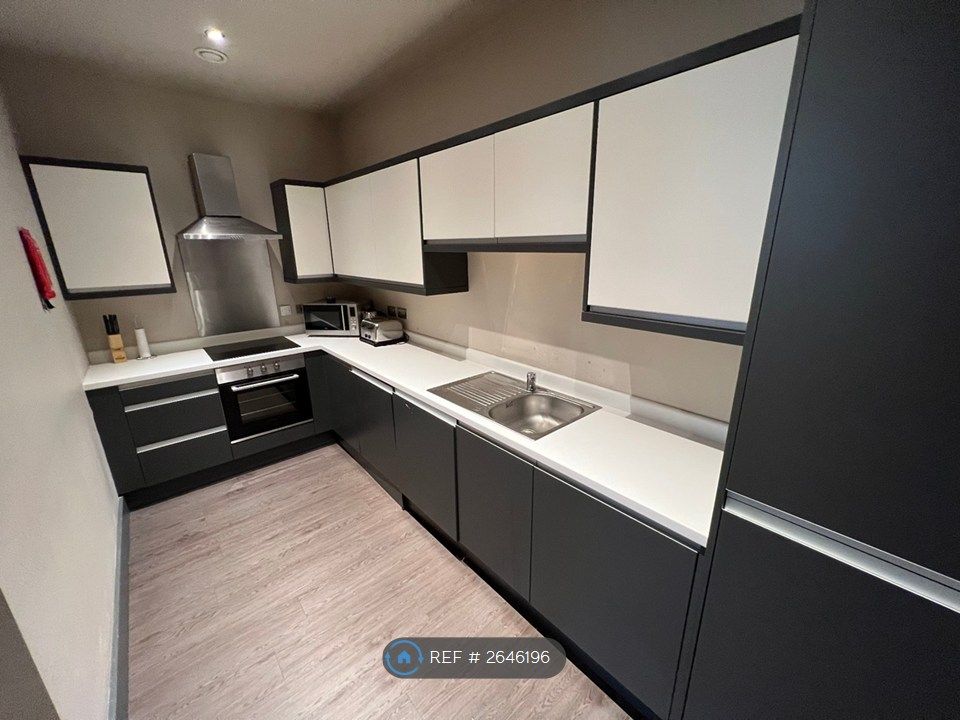 Property photo 3 of 6 Kitchen