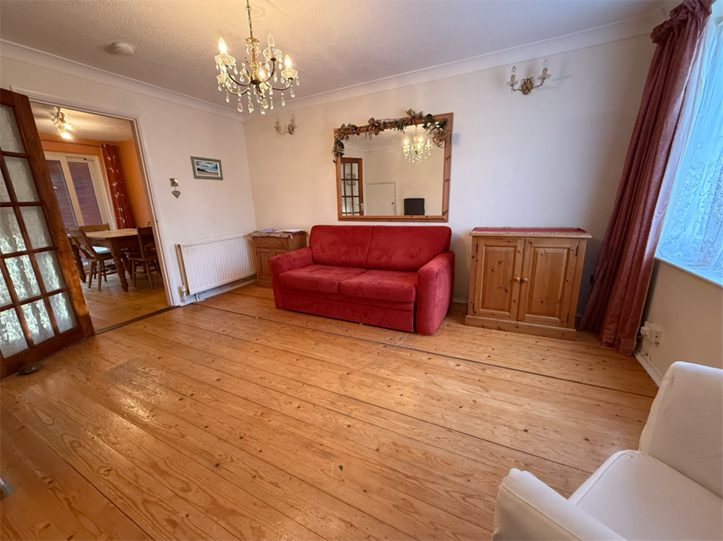 Property photo 2 of 11 Living Room