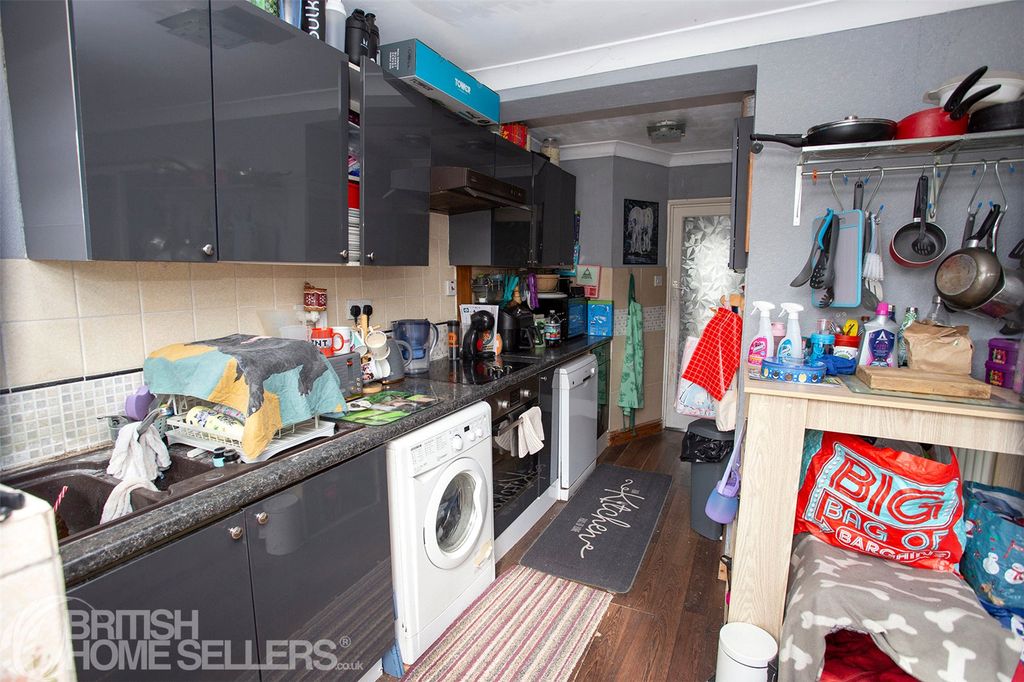 Property photo 2 of 18 Picture No. 09