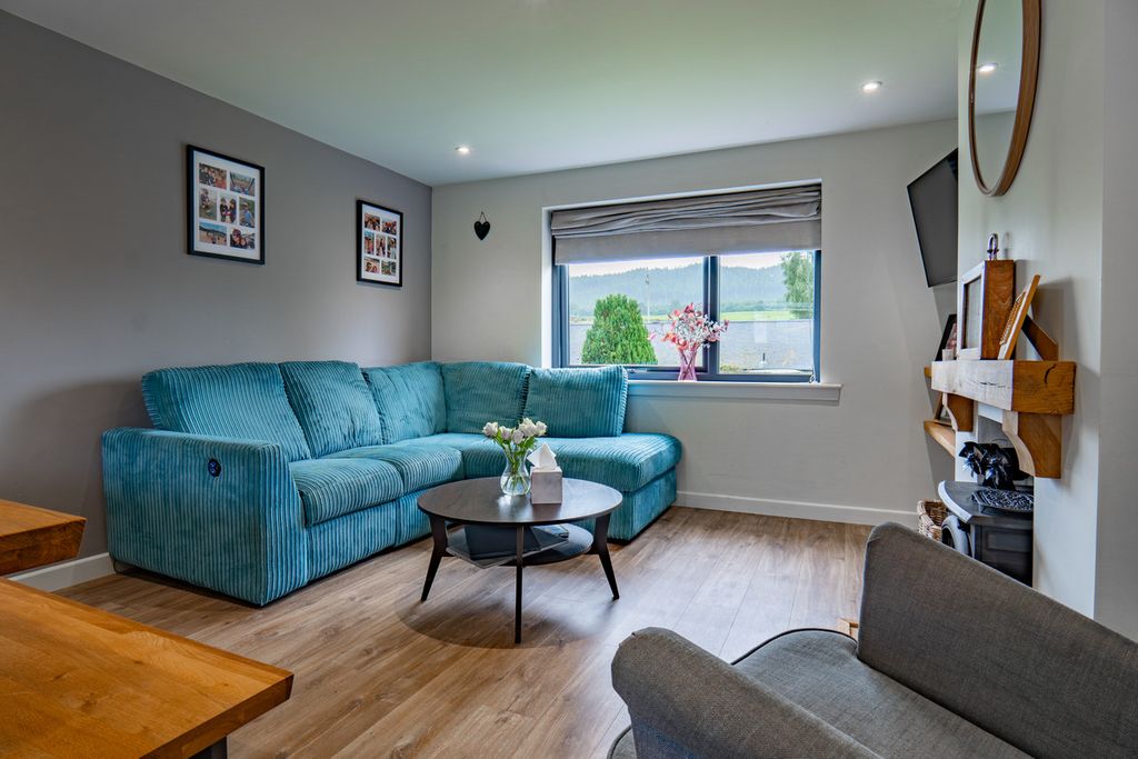 Property photo 3 of 50