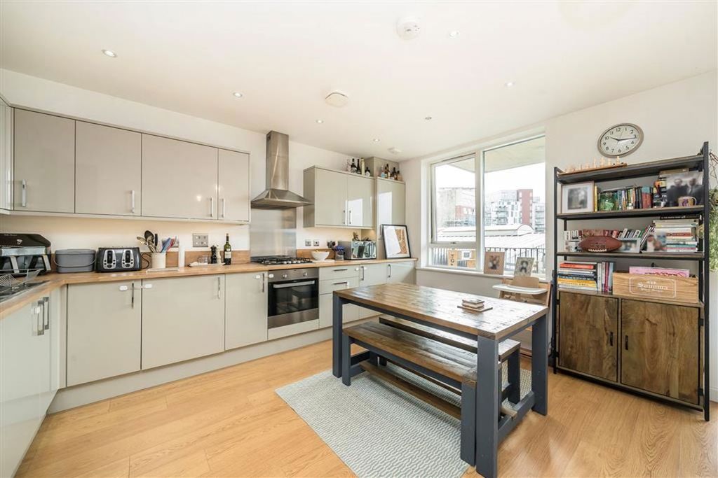 Property photo 2 of 5