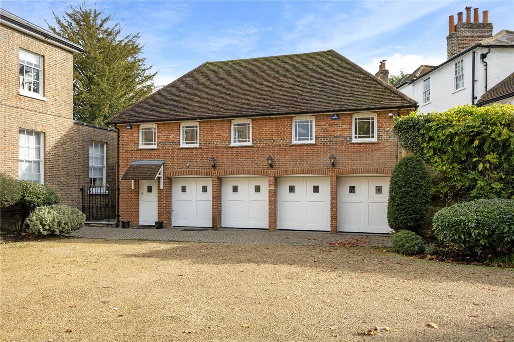 Property photo 3 of 28 Picture No. 04