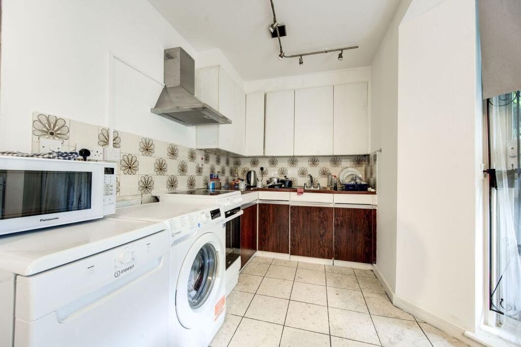 Property photo 3 of 8