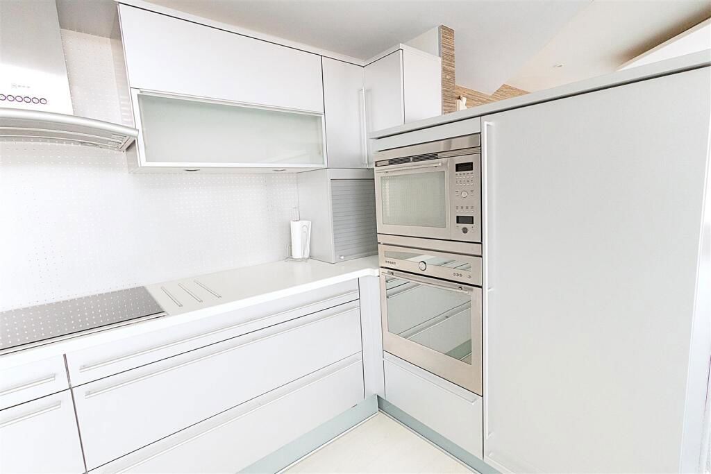Additional image 11 of 3 bed flat for saleBradford Avenue, Cleethorpes DN35