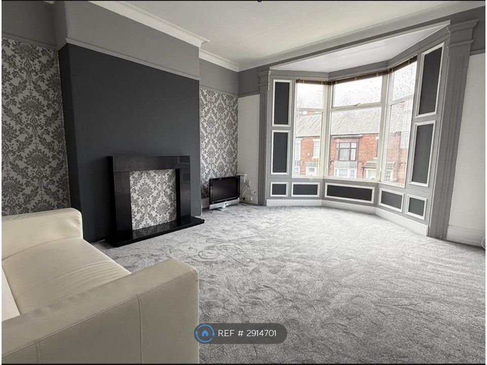Property photo 1 of 12 Lounge (Can Use As Another Bedroom)