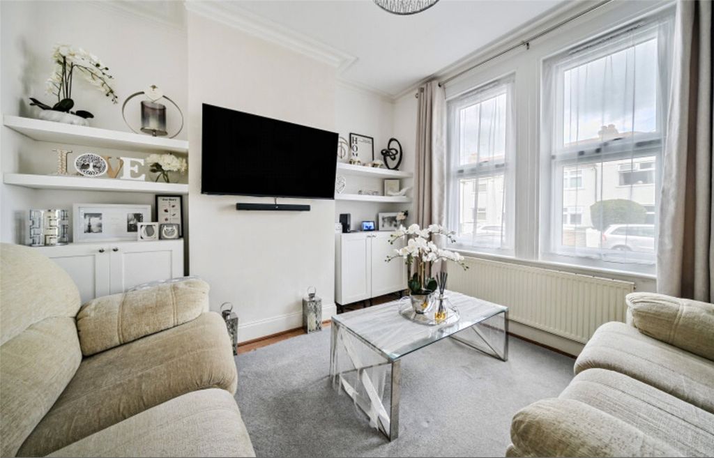 Property photo 2 of 16 Picture No. 36