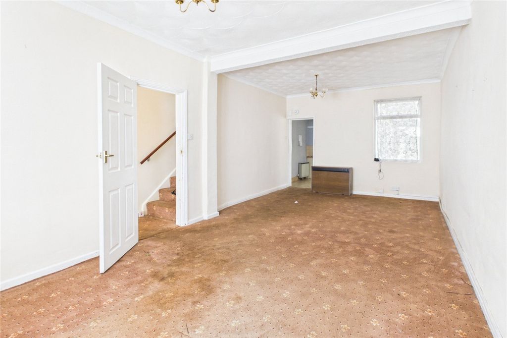 Property photo 2 of 14 Picture No. 07