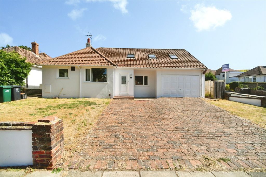 Property photo 1 of 19 Front