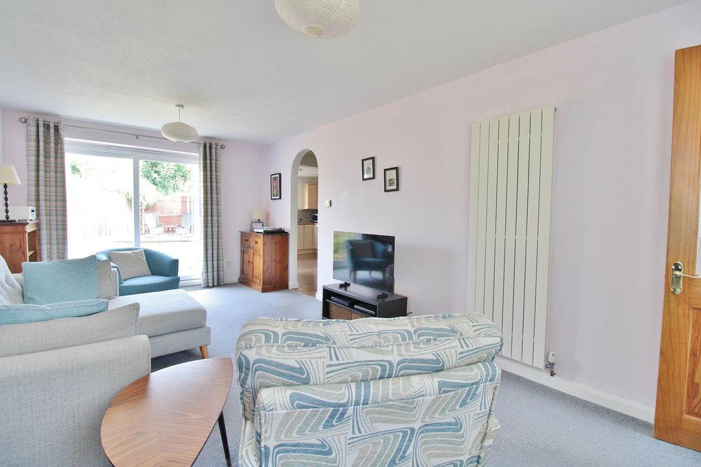 Property photo 2 of 29