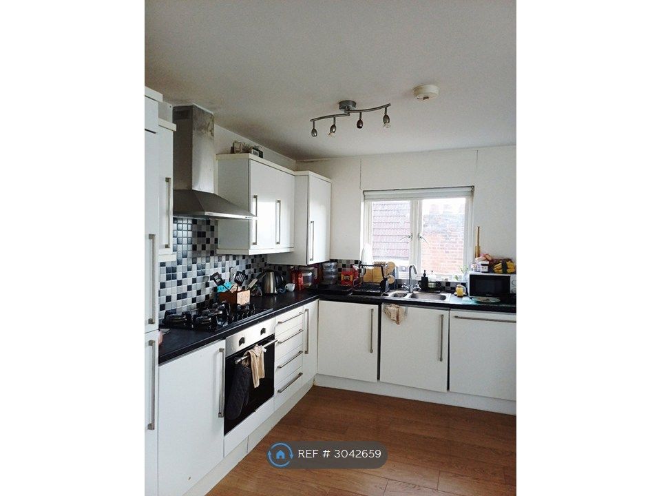 Property photo 3 of 5