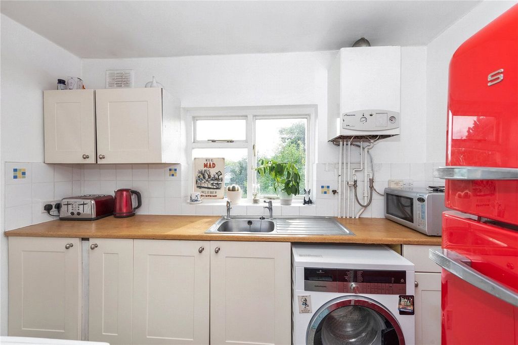 Property photo 3 of 10 Picture No. 14