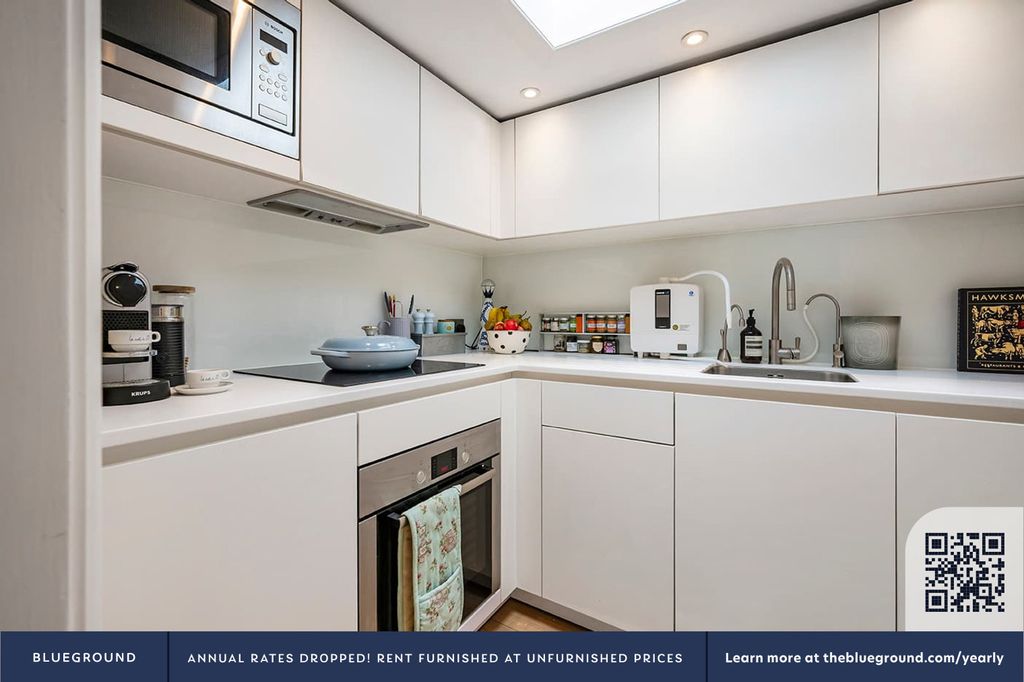 Property photo 3 of 26 Fully Equipped Kitchen