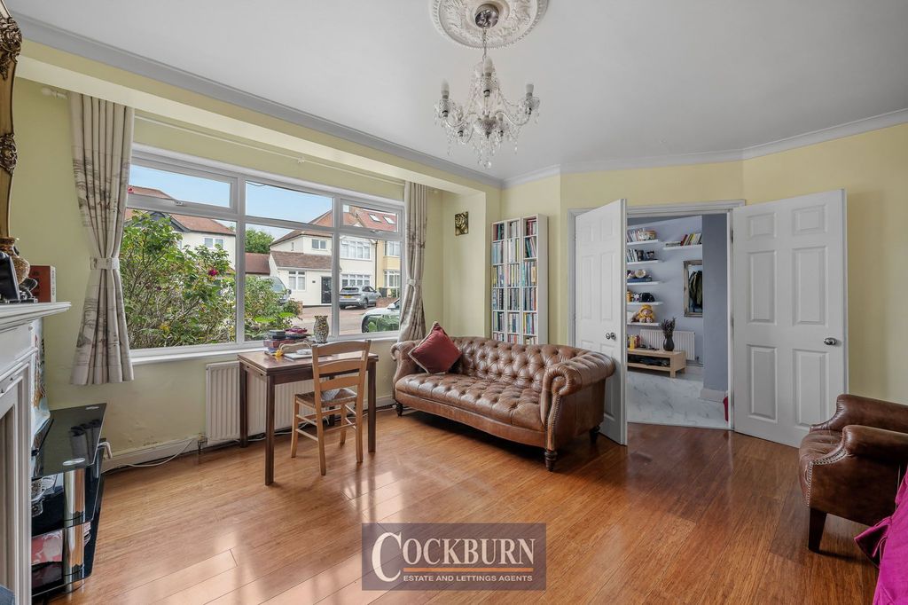 Property photo 3 of 21