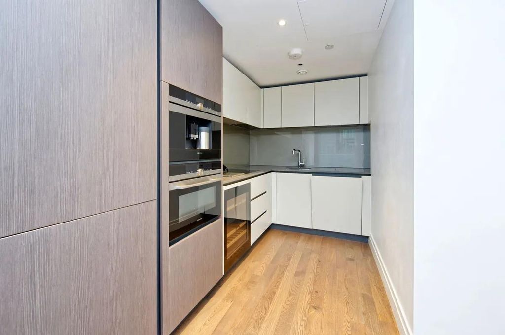 Property photo 2 of 10 625Riverlight5.Jpg