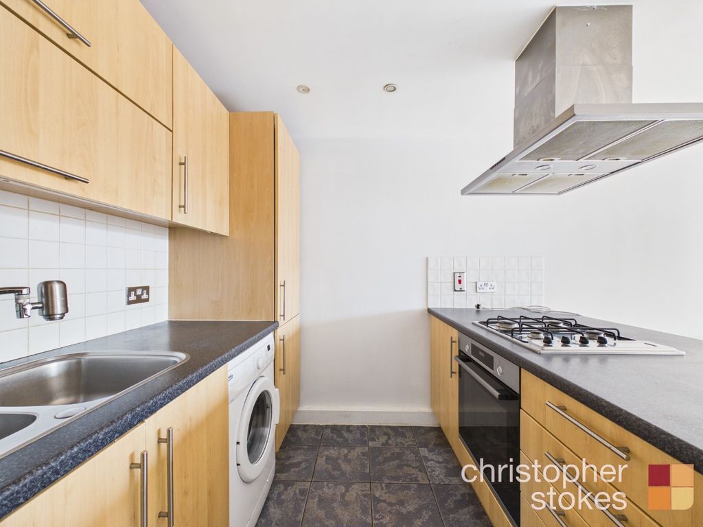 Property photo 3 of 12 4990015