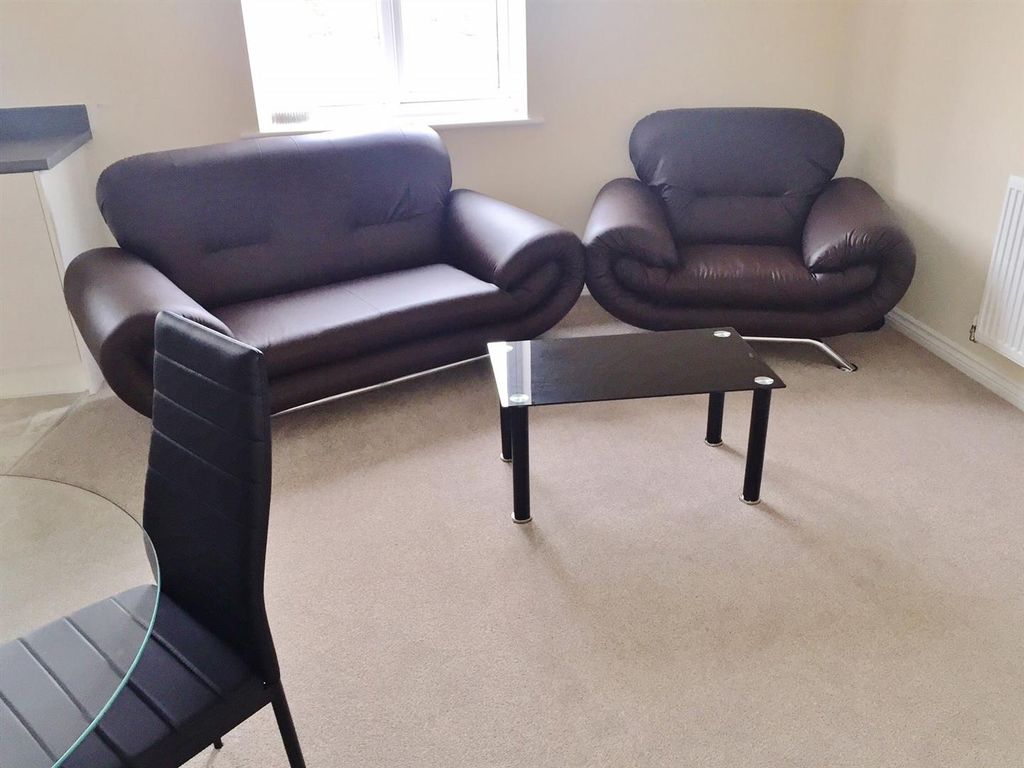 Property photo 2 of 8 Lounge.Jpg