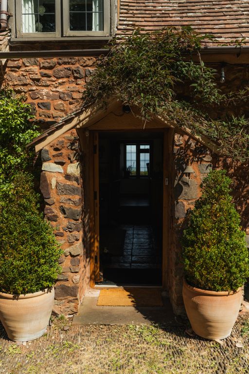 Property photo 3 of 25 Nestross_Shoreedge3-11