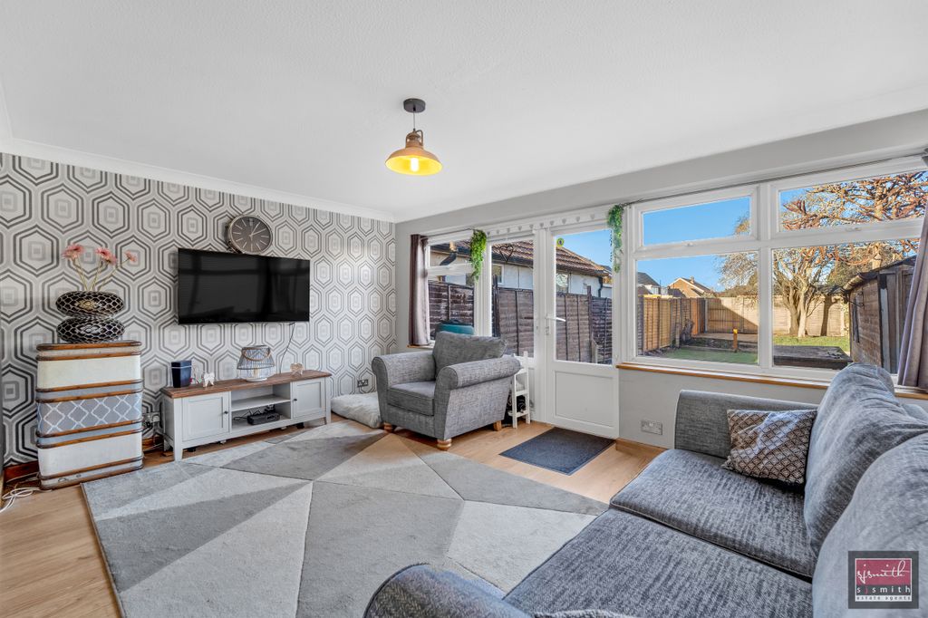 Property photo 2 of 13 Dsc04067(1)