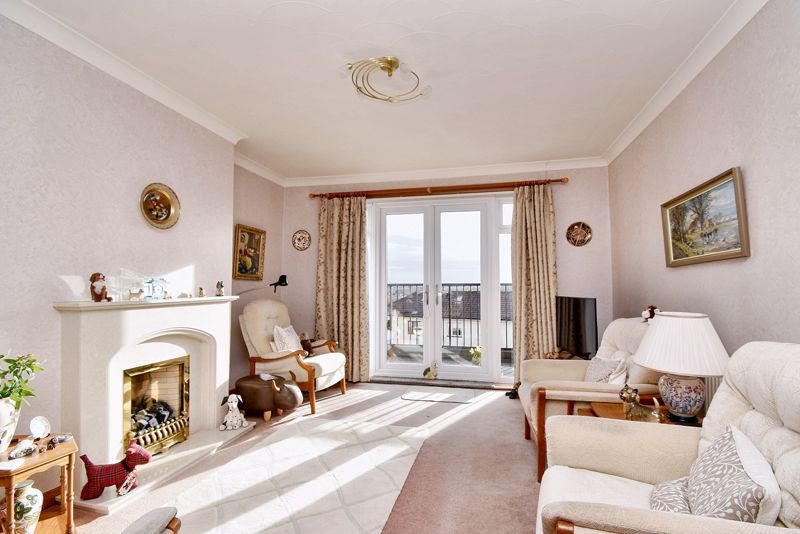 Property photo 2 of 18 Lounge Angle 1