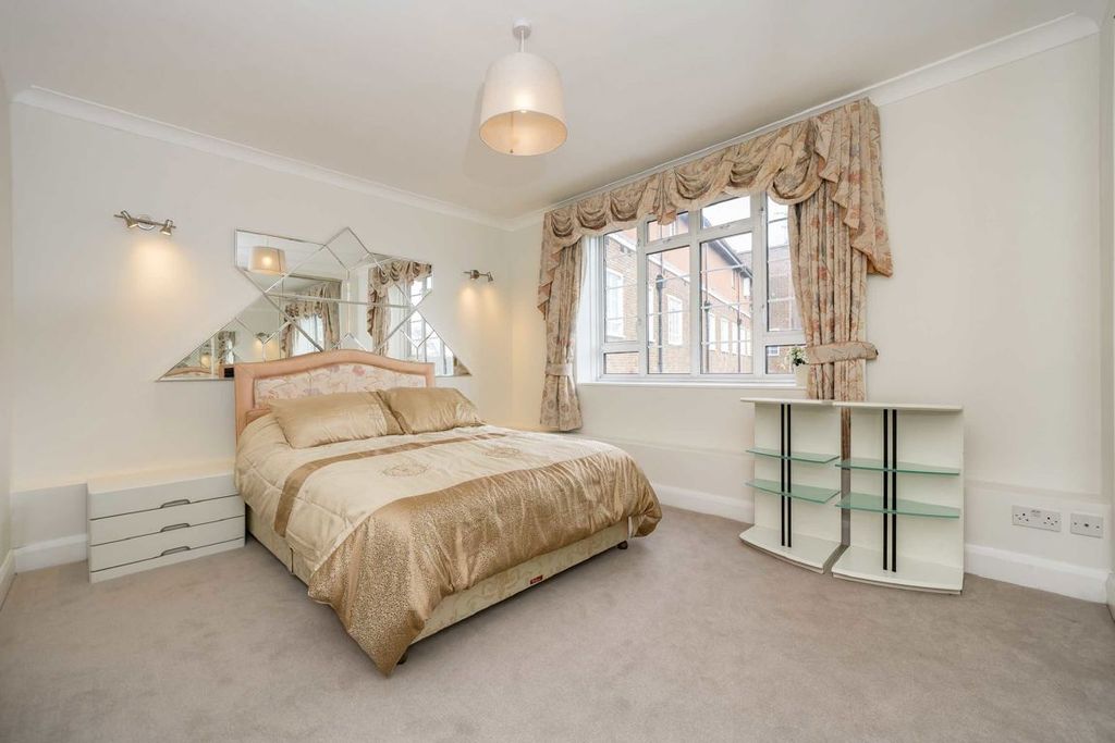 Property photo 3 of 9
