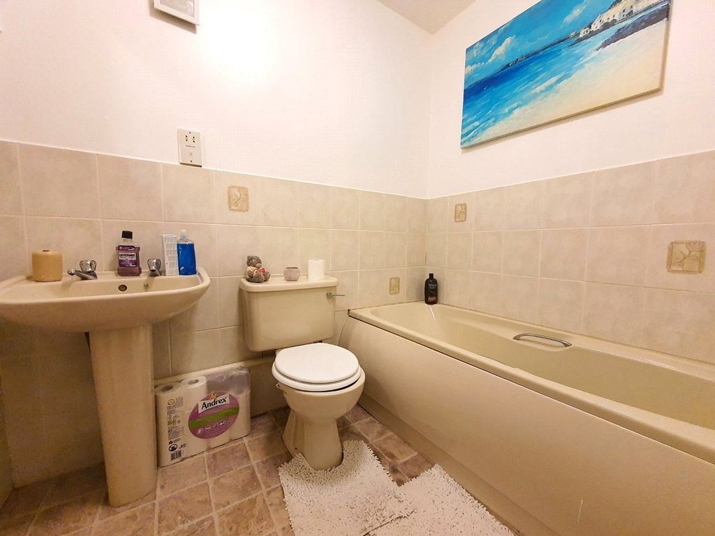 Property photo 3 of 5 Picture No. 05