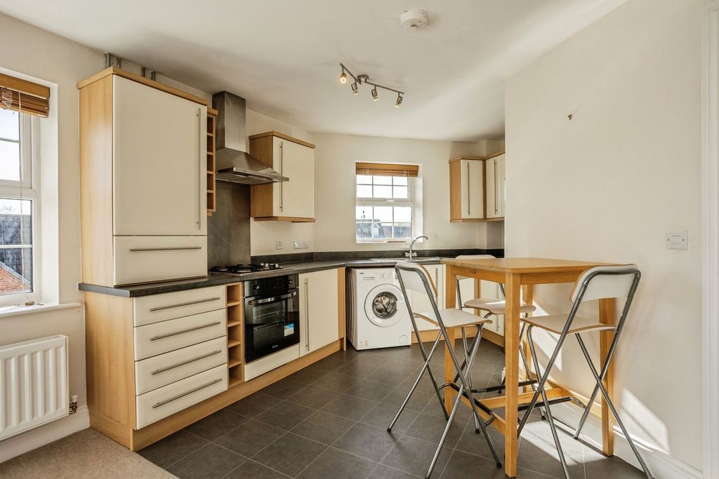 Property photo 2 of 18 Pbox-Img.Jpg