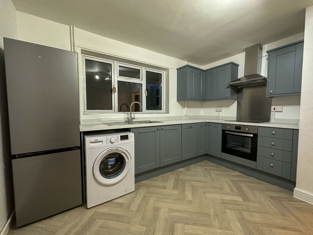 Property photo 1 of 28 Kitchen