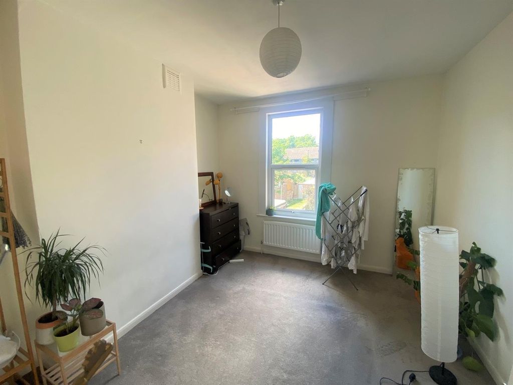 Property photo 3 of 7 48T7Bpxi5S77Hxdk5Sydm5Pzjs4.Jpg