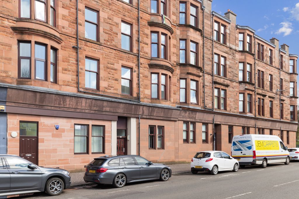 Property photo 1 of 32