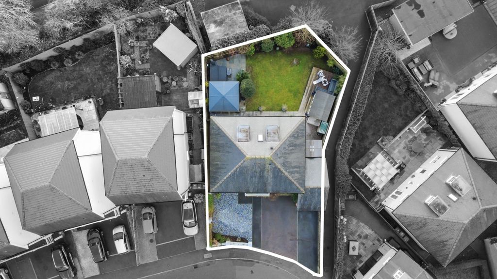 Property photo 2 of 33 4851862