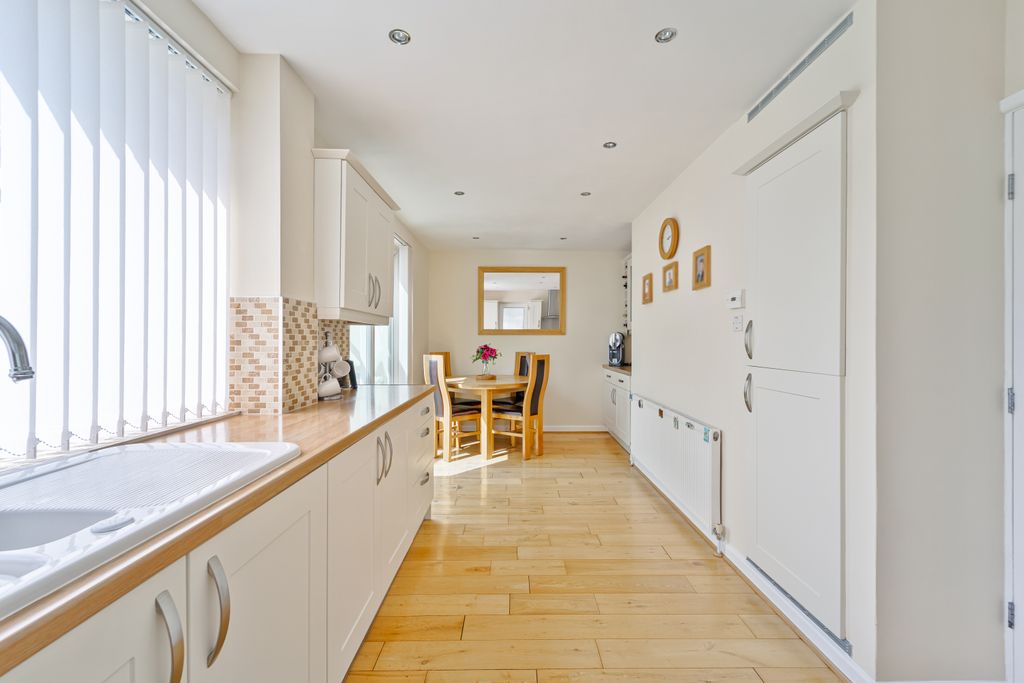 Property photo 2 of 26 Dsc05437