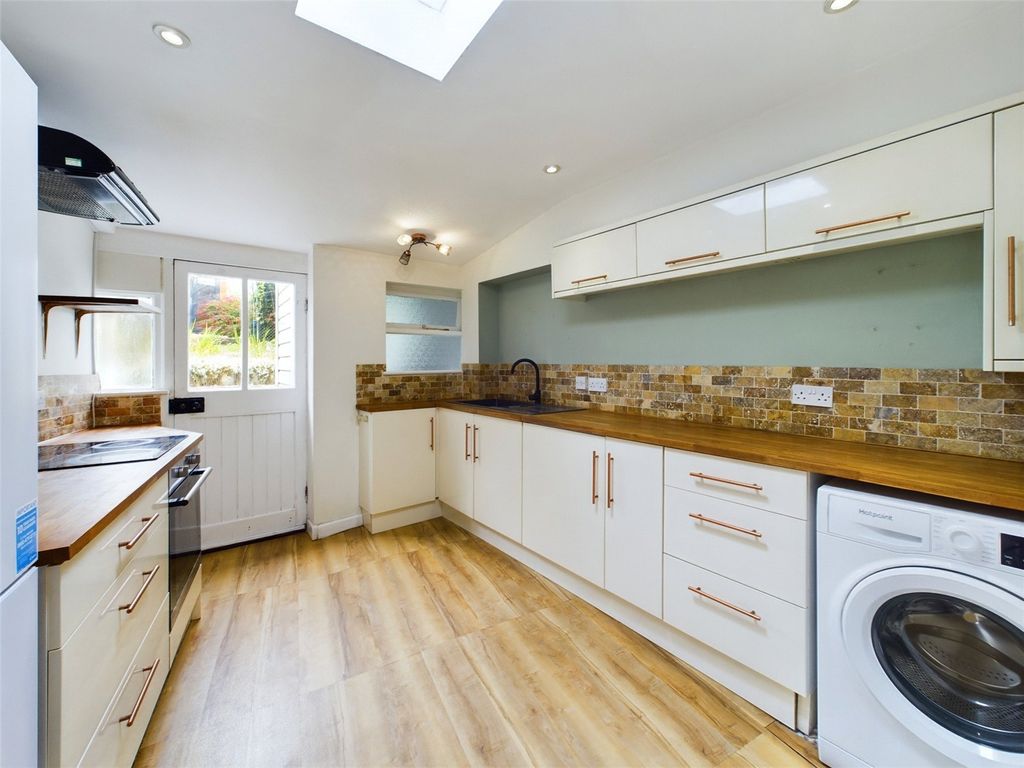 Property photo 2 of 13 Kitchen