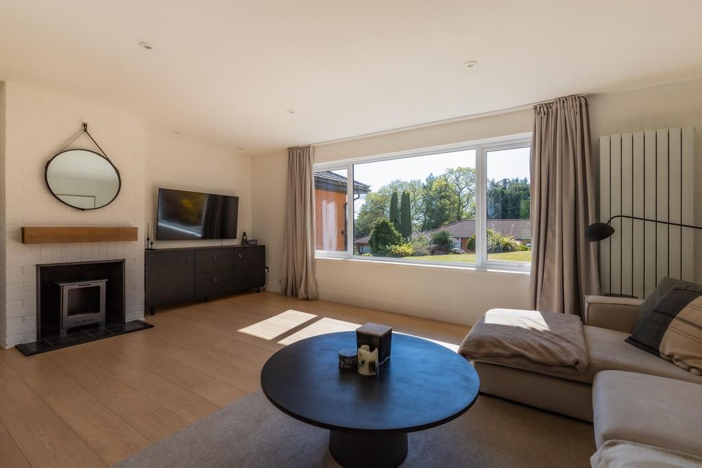 Property photo 2 of 33 Clos Coed-Y-Dafarn 6-2.Jpg