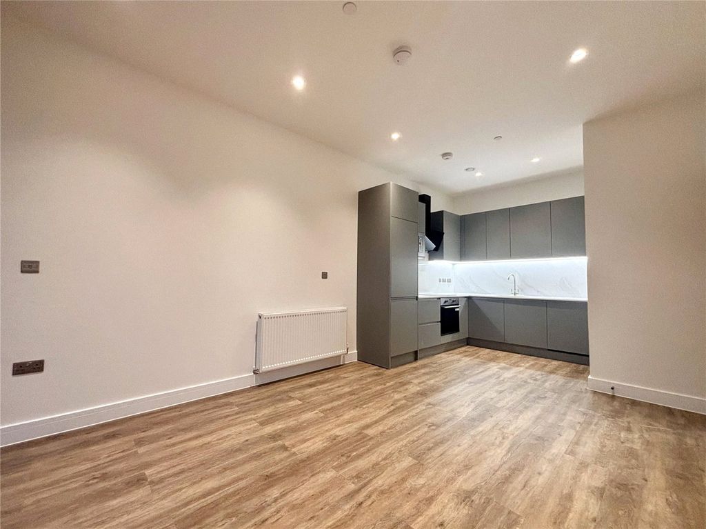 Property photo 1 of 29 Picture No. 03