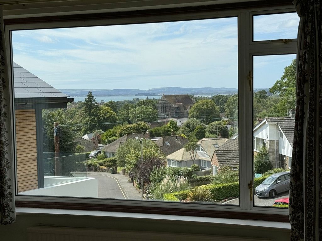 Property photo 2 of 26