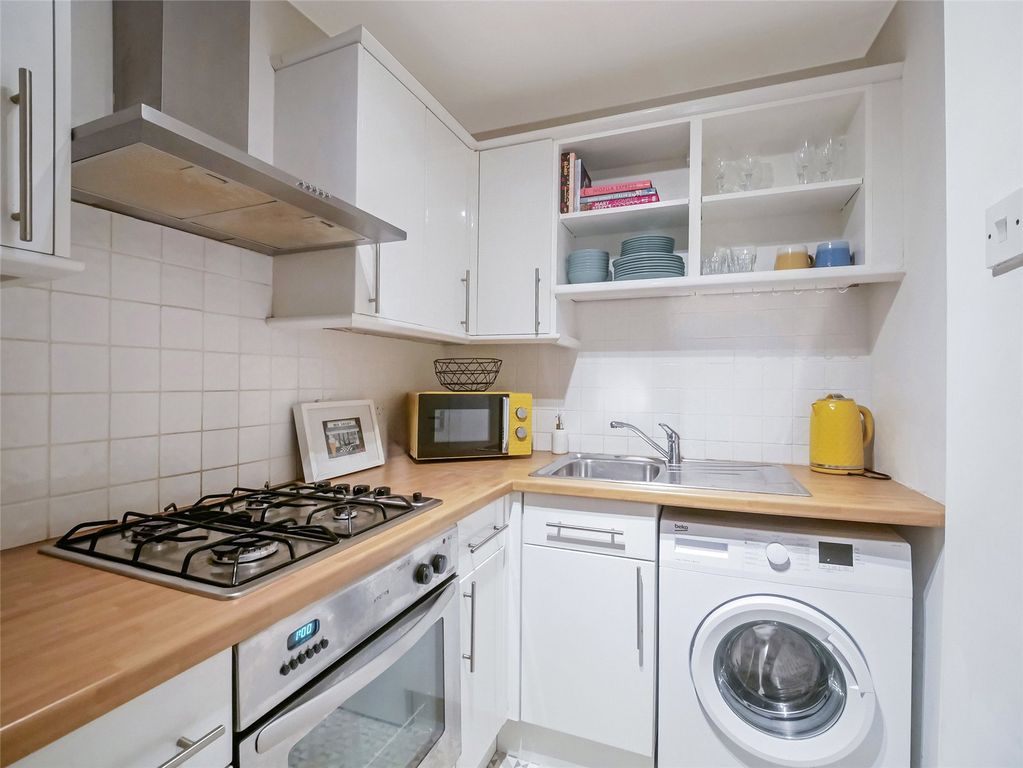 Property photo 3 of 19 Picture No. 09