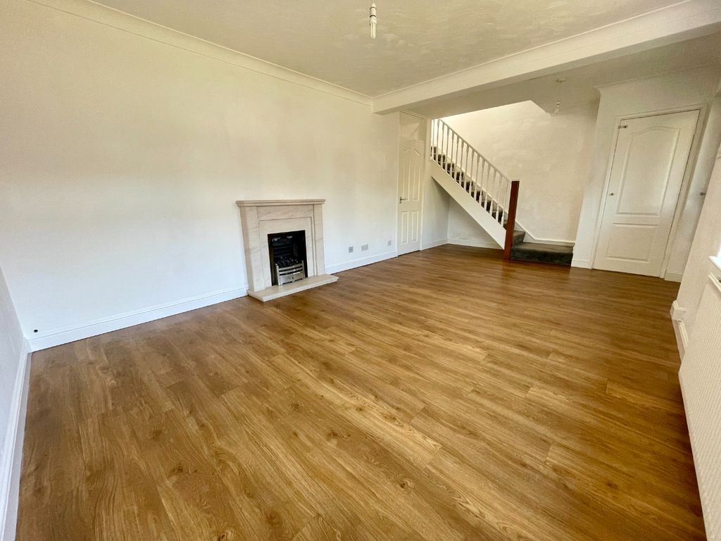 Property photo 2 of 11 3317924